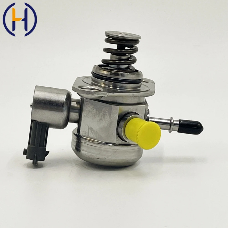 OEM: F2GE9D376AA F2GE-9D376-AA 0261520330  High Pressure Fuel Pumpis applicable to Ford 2.0T Jiangl