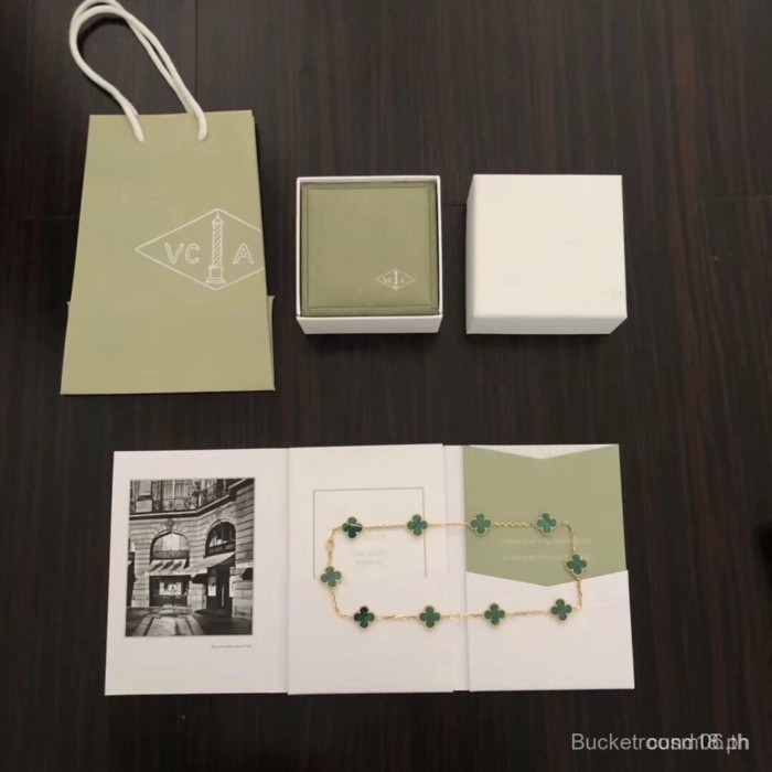 สร้อยคอมัลเลอไทด์ดอกไม้ Van Cleef & Arpels