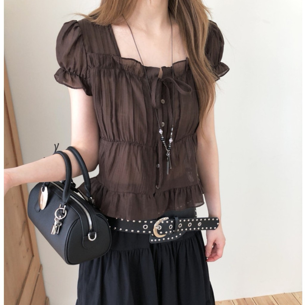 เสื้อเชิ้ตแขนสั้นบางผูกเชือกคอสี่เหลี่ยมเร้าใจ 101372