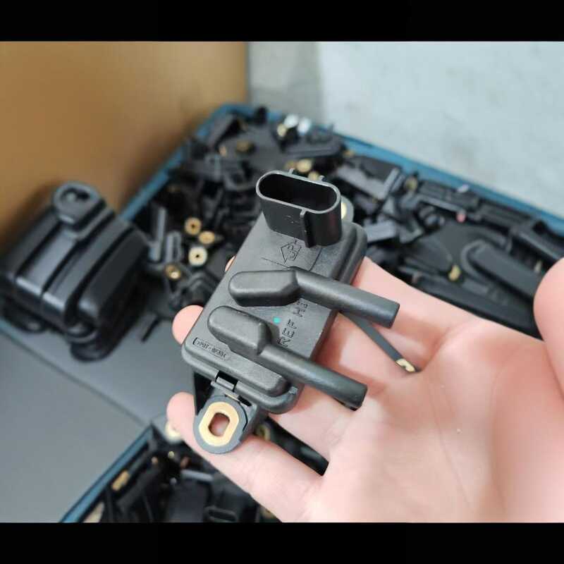 เหมาะสําหรับ Ford Air Inlet เซ็นเซอร์เซ็นเซอร์ความดัน F77Z-9J460-AB F77Z9J460AB