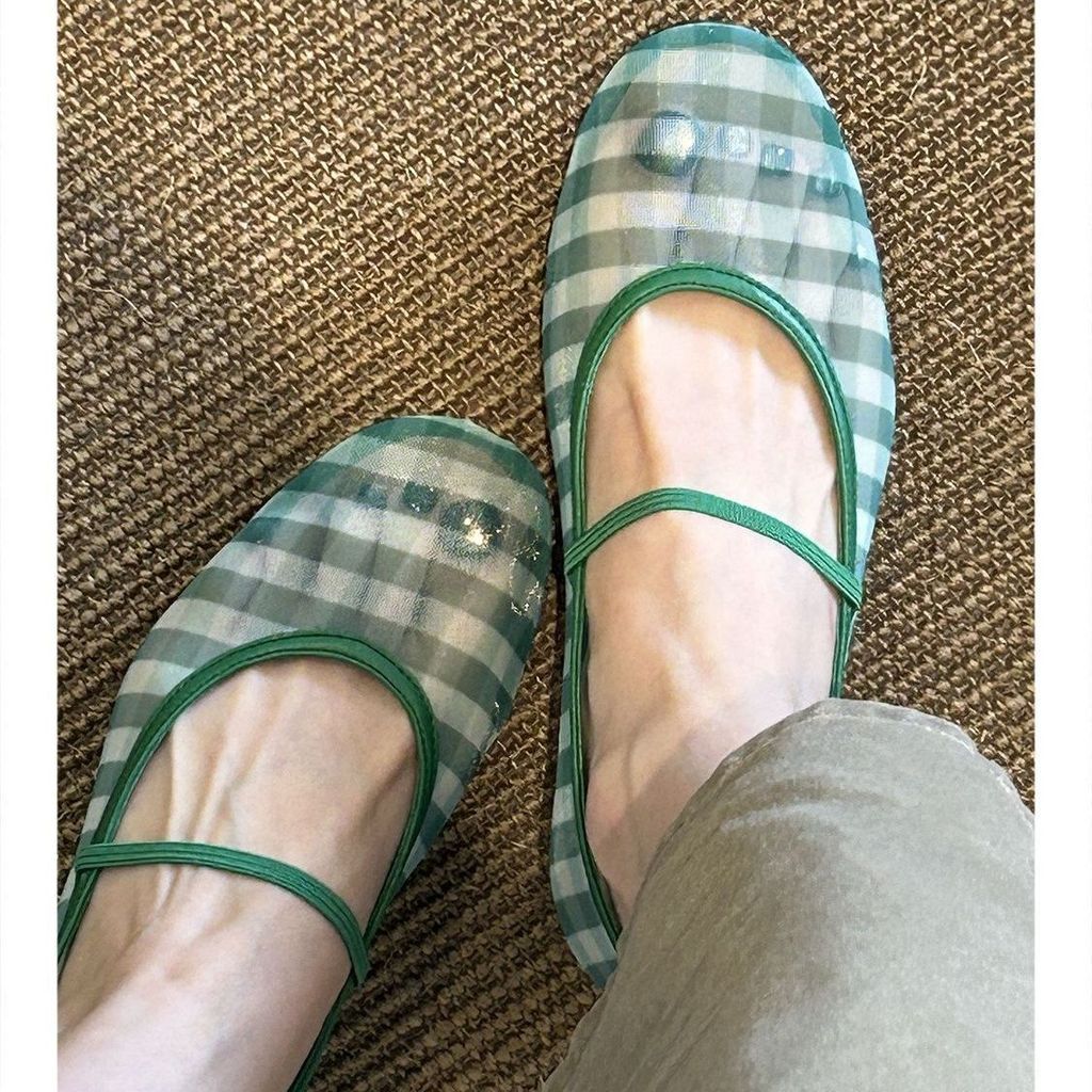 สไตล์เกาหลี ซอก ลายสก๊อตผ้าบัลเล่ต์รองเท้าผู้หญิง 2026 ฤดูร้อนสไตล์ใหม่รอบ นิ้วเท้า จับคู่กระโปรง แมรี่ เจน รองเท้าส้นแบน