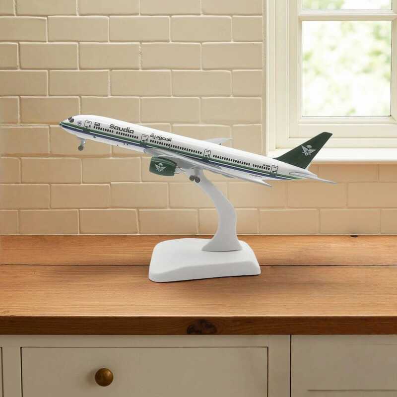 C 20Cm SAUDI Aire Airplane Model Toy 787 B787 Aircraft Plastic Metal Replica Plane Model Collection