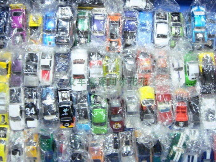 1: 64 JOHNNY JOHNNY LIGHTNING รถโมเดลโลหะผสมเห็นบทนําได้ดีขึ้นง่ายต่อการยิง H