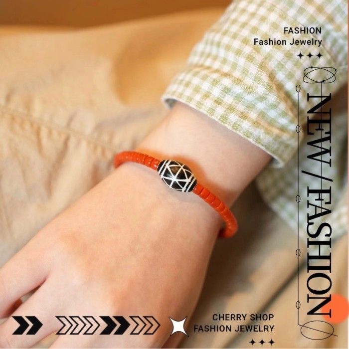 Fashionable Red Agate / Women's Bracelet / Jewelry Bracelet / Bondi Antique Beads / Beads: 5MM