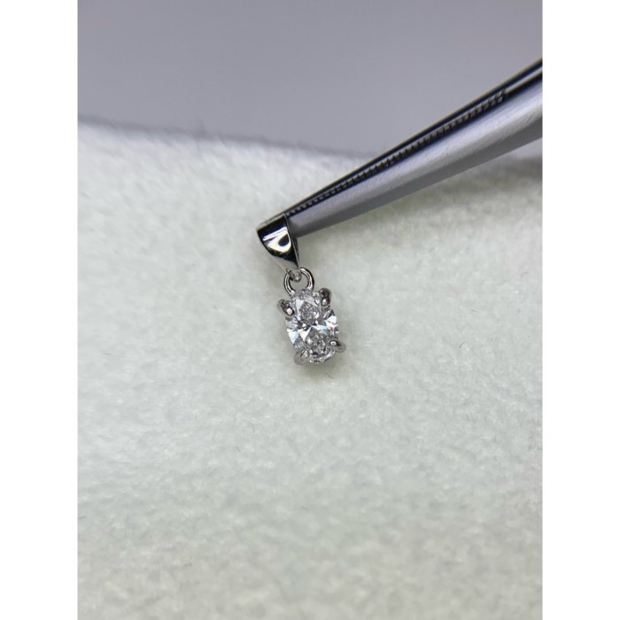 Diamond Delights  จี้เพชรทรงไข่ Oval Diamond Pendant (Lab Grown)