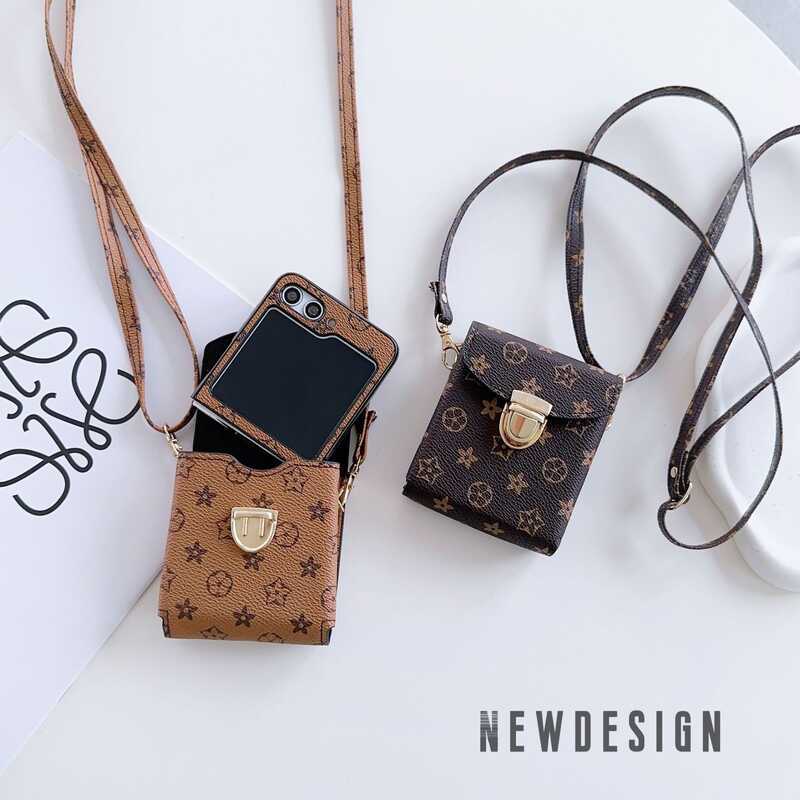 เหมาะสําหรับ Samsung ZFlip6 Street Wear Folding Screen Crossbody Phone Case Z flip4/3 มัลติฟังก์ชั่น