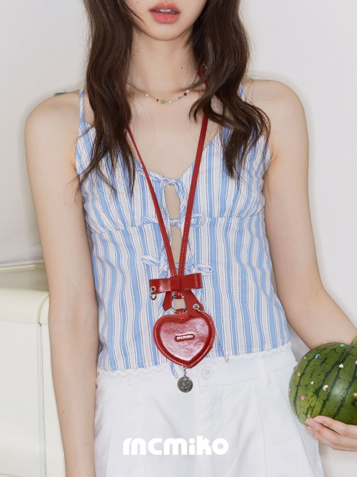 EPPLI Love หูฟังและกระเป๋าจี้พวงกุญแจ ของแท้ สไตล์เฉพาะตัว เสริมความสวยงามให้อุปกรณ์ของคุณ ราคา ถูกที่สุด ดีลบีเคเค แกลเลอรีภาพที่ 2