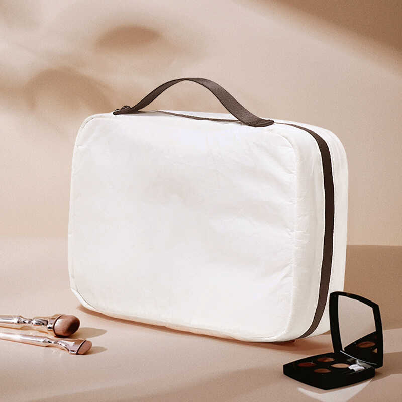 เป็นมิตรกับสิ่งแวดล้อม Tyvek กระเป๋าเครื่องสําอาง High-End Travel Portable Toiletry Bag กระเป๋าเก็บข