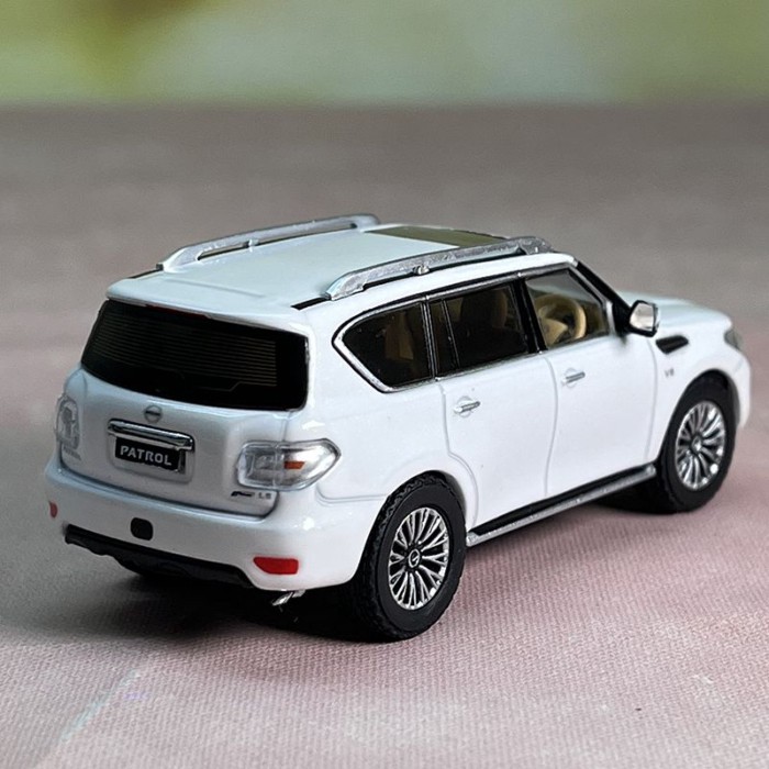 GCD 1: 64 NISSAN NISSAN Tole Y62 โมเดลรถจําลองโลหะผสม