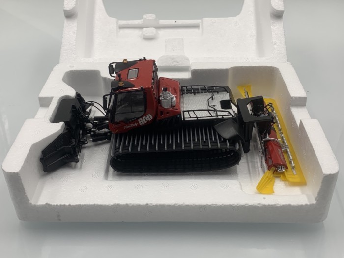 JC 1/43 เยอรมนี Castenbully pistenbilly-600 พลั่วหิมะพร้อมยกจําลองรถรุ่น