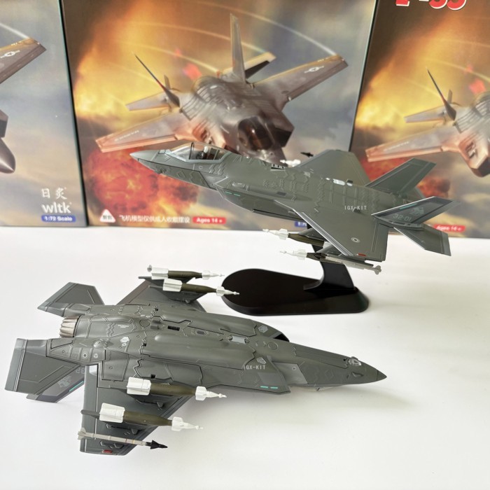 คลังสินค้าพร้อม WLTK 1/72 American F-35A Stealth Attack Aircraft F35 Fighter Alloy Static Model เครื