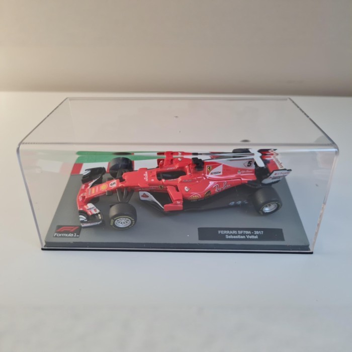 สต็อกพร้อม 1: 43 รถรุ่น IXO Wittle F1 Ferrari Fleet 2017 SF70H