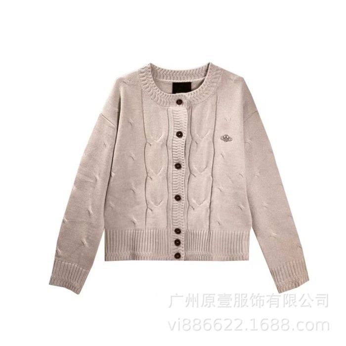 เสื้อกันหนาวแม่สไตล์วินเทจ แบบ Soft Wax Jacket จาก Viviene Westwood