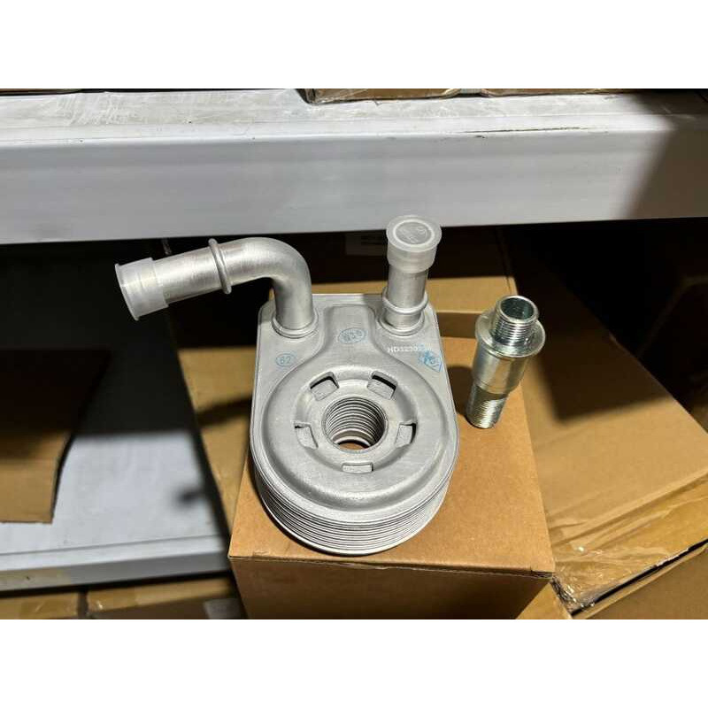 เหมาะสําหรับ Oil Cooler 7S7G6B856 7S7G6B856A4A 7S7G6B856CA Ford