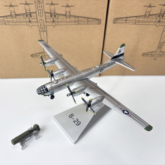 คลังสินค้าพร้อม 1/200 American B-29 Air Fortress B29 Heavy Bomber Alloy สินค้าสําเร็จรูปแบบคงที่เครื