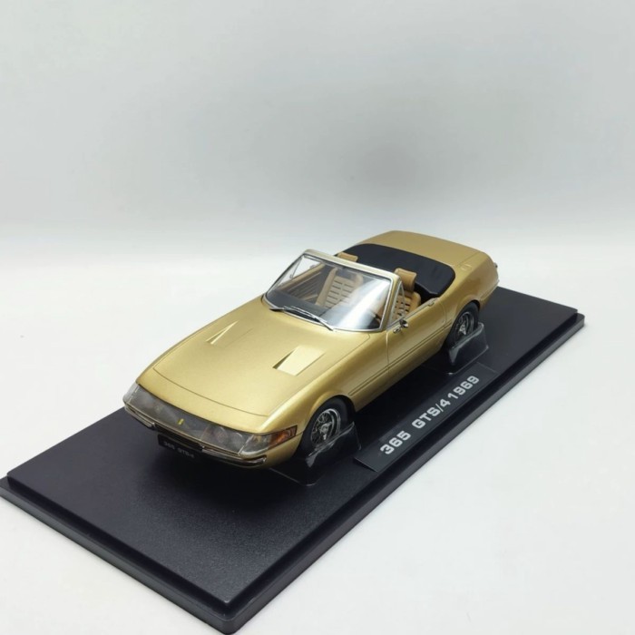 KK-Scale 1/18 Ferrari Ferrari 365 GT/4 1969 โมเดลรถอัลลอย