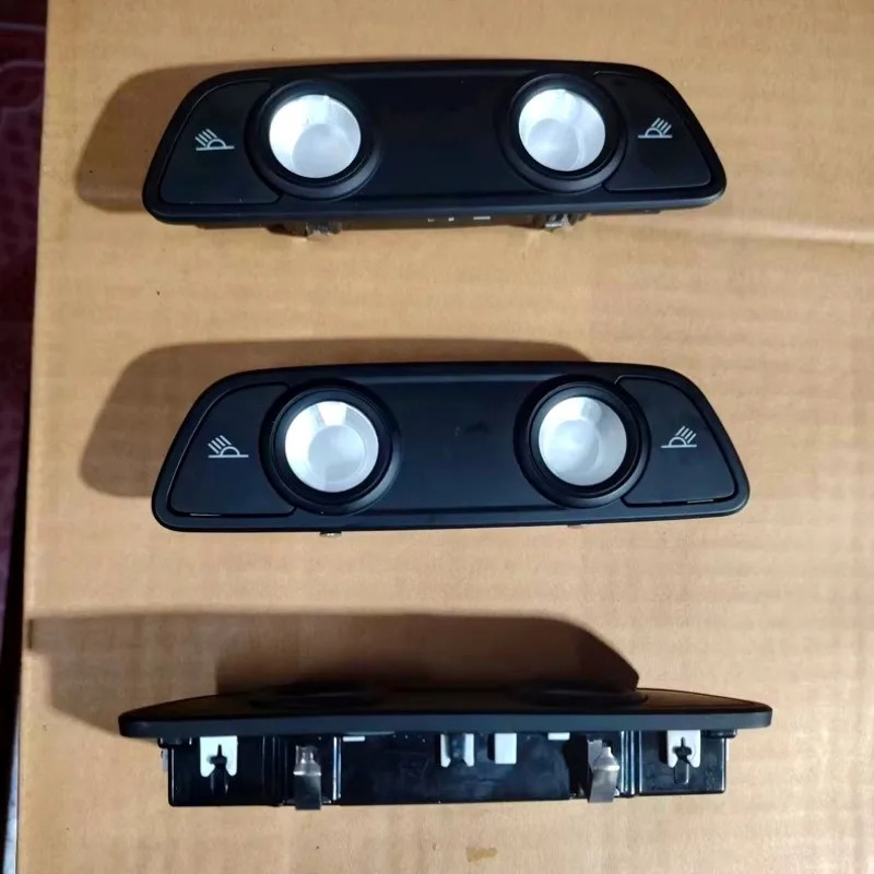 For Audi A6L Q5L Rear Roof Light Black 4M0947111 1pcs