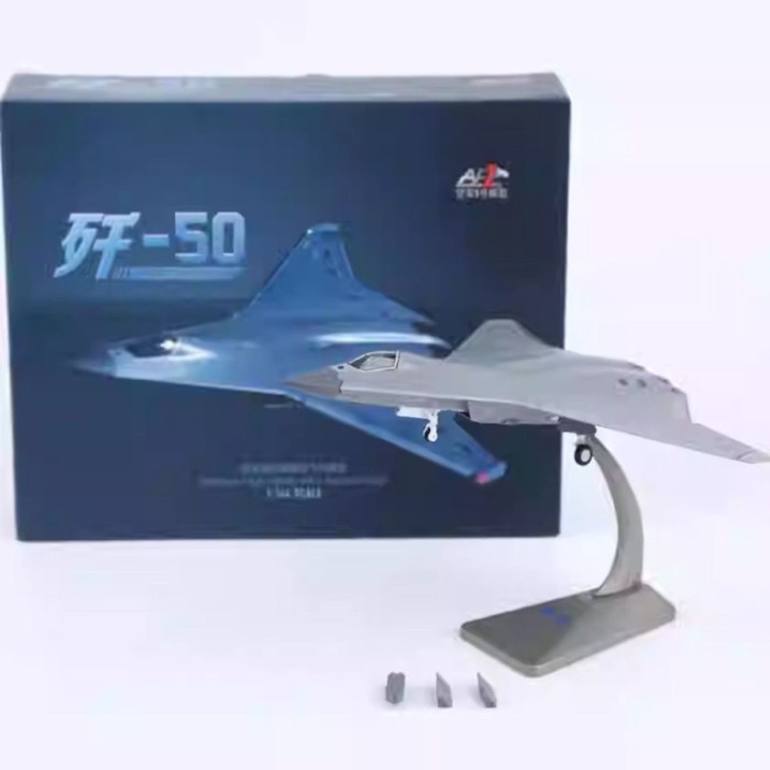1: 144 J-50 Sixth Generation Stealth Fighter J50 จําลองเครื่องบินทหารรุ่นคอลเลกชันของขวัญพิมพ์รถรุ่น