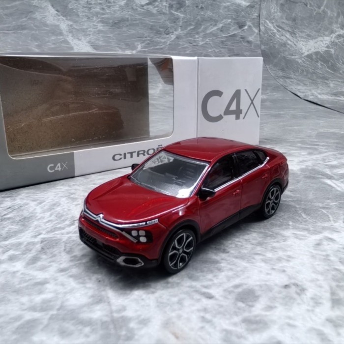 Norwell 1/64 Citroen C4 X 2022 Citroen โมเดลรถเครื่องประดับ