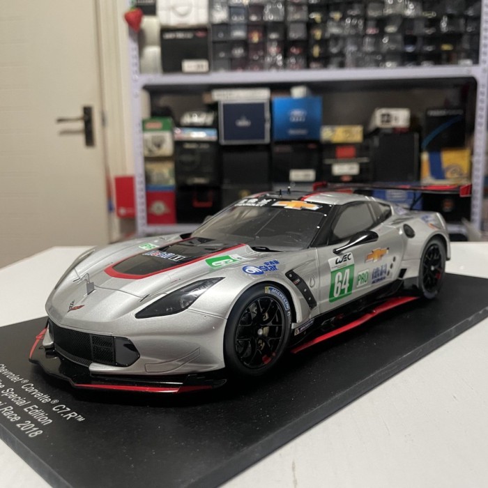 1: 18 Spark Chevrolet Corvette Corvette C7R Redline WEC รถรุ่น