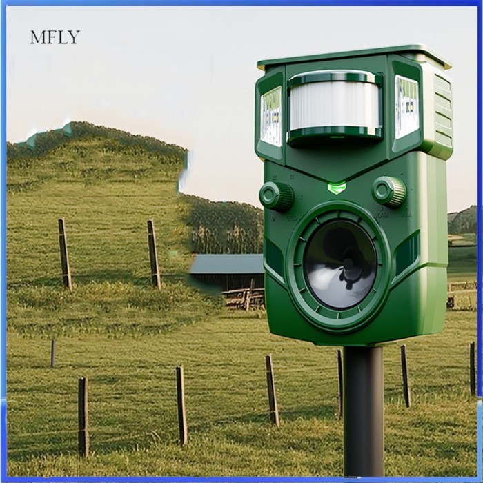 Waterproof Solar Animal Insect Repellent Large Ultrasonic Insect Repellent Animal Outdoor Solar Sma