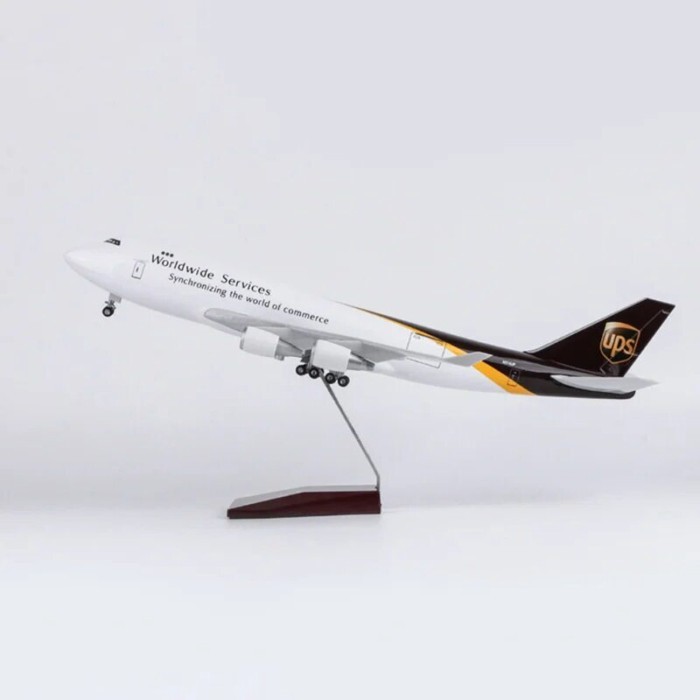 อัพ747 เครื่องบินขนส่งสินค้า โบอิ้ง 747-400 จําลองเครื่องบินพลเรือนรุ่นของขวัญตกแต่งของขวัญเฟรกออกจา