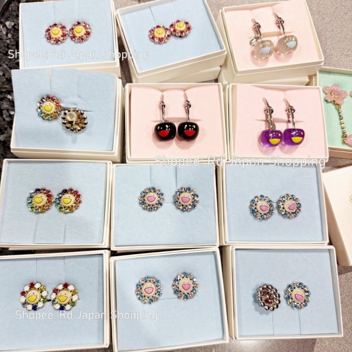 พร้อมส่งที่ไทย ส่งไว Takashi Murakami ของแท้ ฟ้า รุ้ง  flower มุราคามิ ดอกไม้ ต่างหู earrings แบบเจ