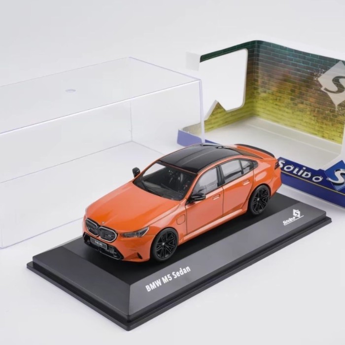 Solido 1: 43 BMW BMW G90 M5 SEDAN 5 Series โมเดลรถโลหะผสม