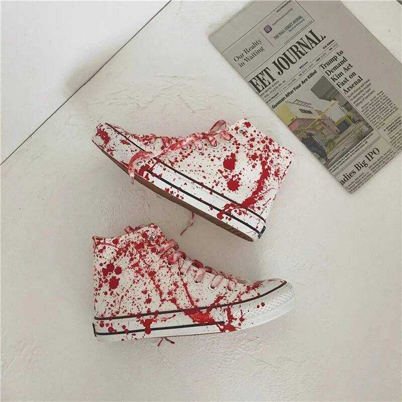 C Fake Blood-Stained Canvas For Men 2024 INS Hot Graffiti Blood High-Top Designer Sneakers Boys Stu