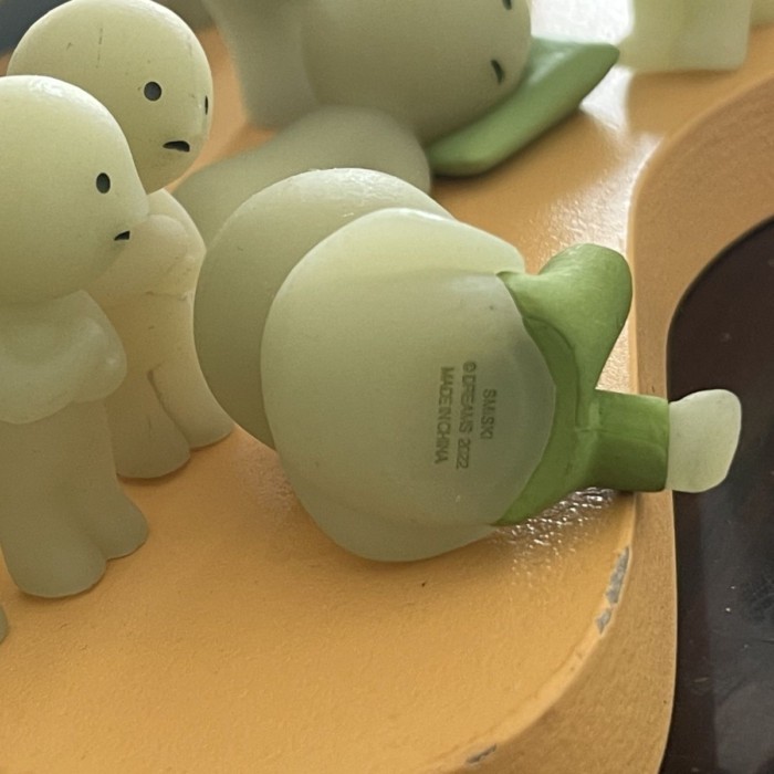 Smiski Corner Junbao ของแท้จํานวนมากไม่มีกล่องการ์ด Default