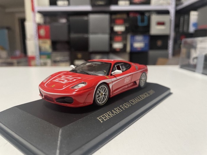 1: 43 IXO Ferrari Ferrari F430 Challenge 2005 โมเดลรถสีแดง