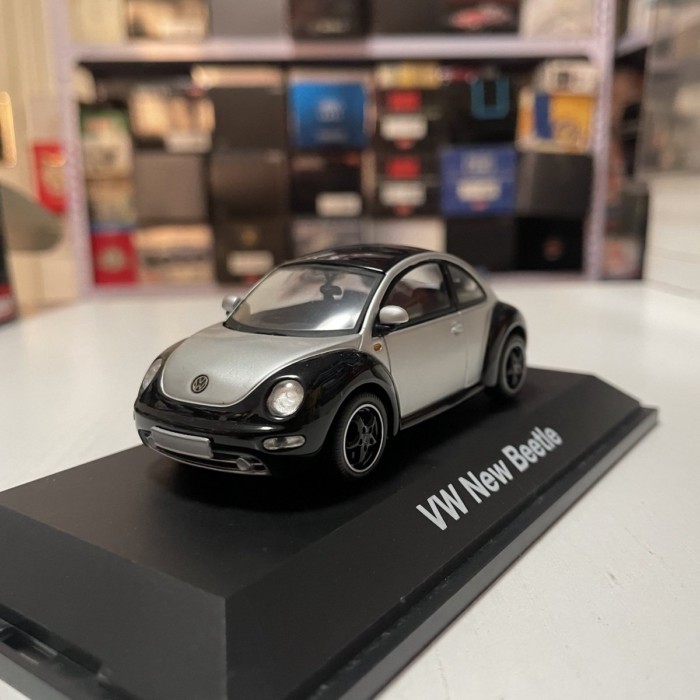 1: 43 Schuco Schuco Volkswagen New Beetle VW New Beetle Car Model Black Silver