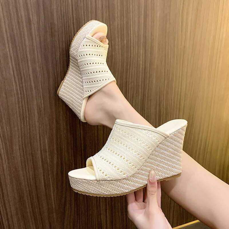 C Beautiful Sandals And Slippers Women's Summer Wear Waterproof Platform Straw Thick-Soled Wedge He