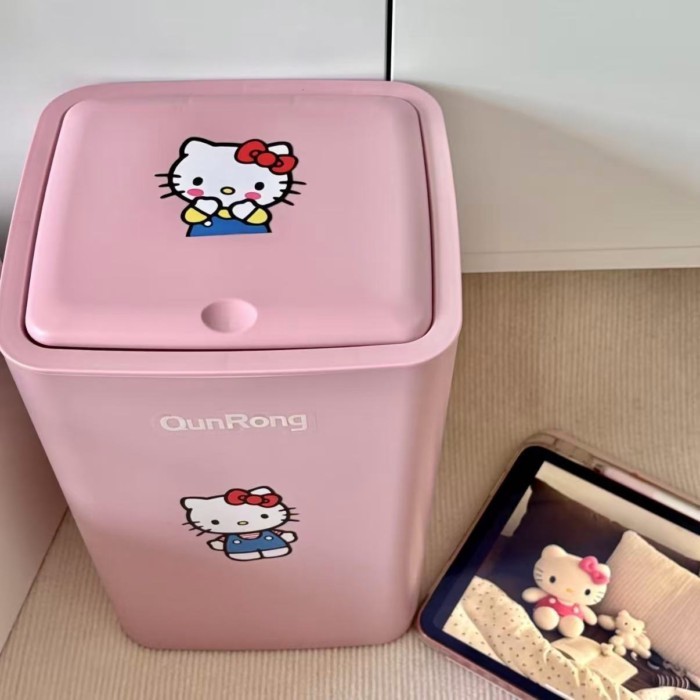 ถังขยะ Hello Kitty สีโดปามีน แบบกดฝาพับ ความจุใหญ่ สำหรับครัว ห้องน้ำ บ้าน