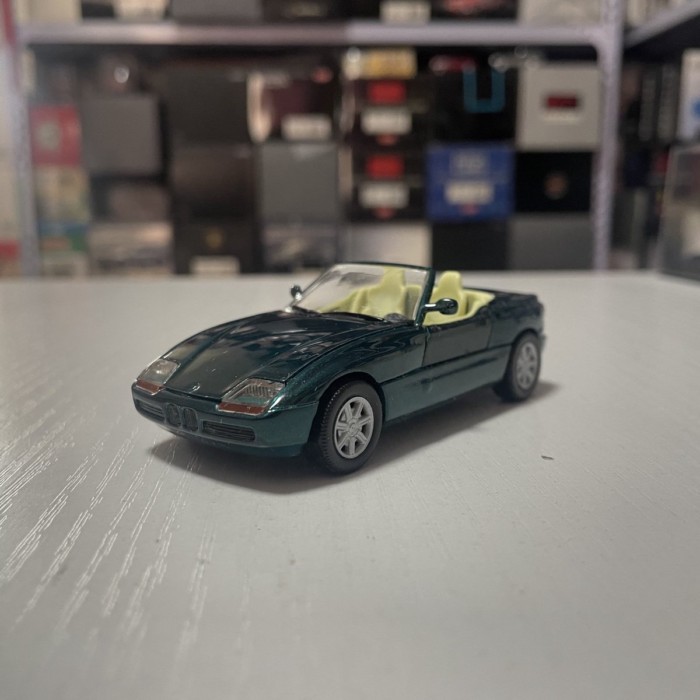 1: 43 Schabak Schabak BMW BMW Z1 1988 รถสปอร์ตเปิดประทุนรุ่นสีเขียว
