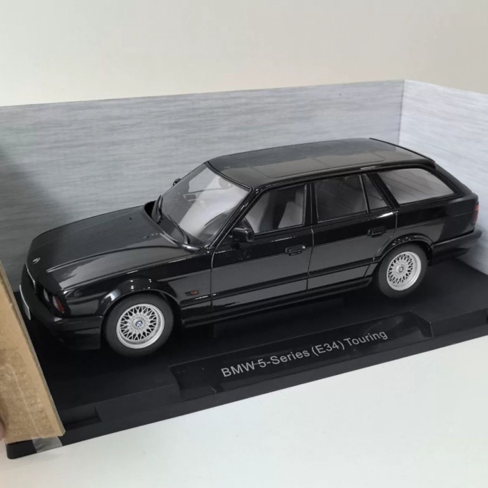 MCG 1/18 BMW 5 E34 TOURING 540i โมเดลรถ BMW