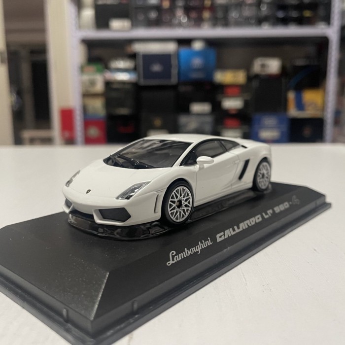 1: 43 Norev Lamborghini Gallardo Gallardo LP560-4 รถรุ่นสีขาวข้อบกพร่อง