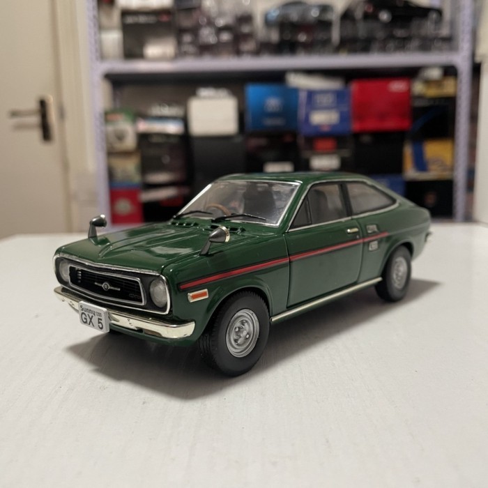 1:24 Pit-Road Nissan Sunny 1200 Coupe GX 1972 B110 汽车模型