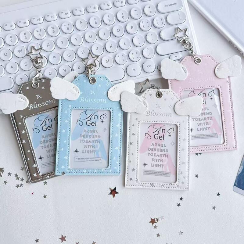 ที่ใส่บัตรปีกนางฟ้า PU บัตรประจำตัวนักเรียนหนัง ฝาครอบป้องกันบัตรรถบัส ปีกสามมิติ ทนต่อรอยขีดข่วนและทนต่อ