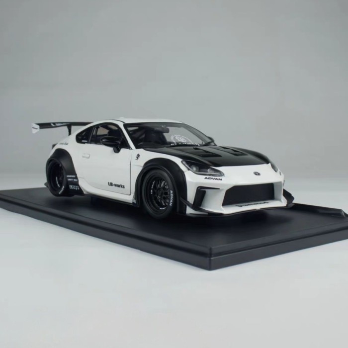 SOLIDO 1/18 TOYOTA TOYOTA GR86 86 Wide Body Modified Alloy Car Model