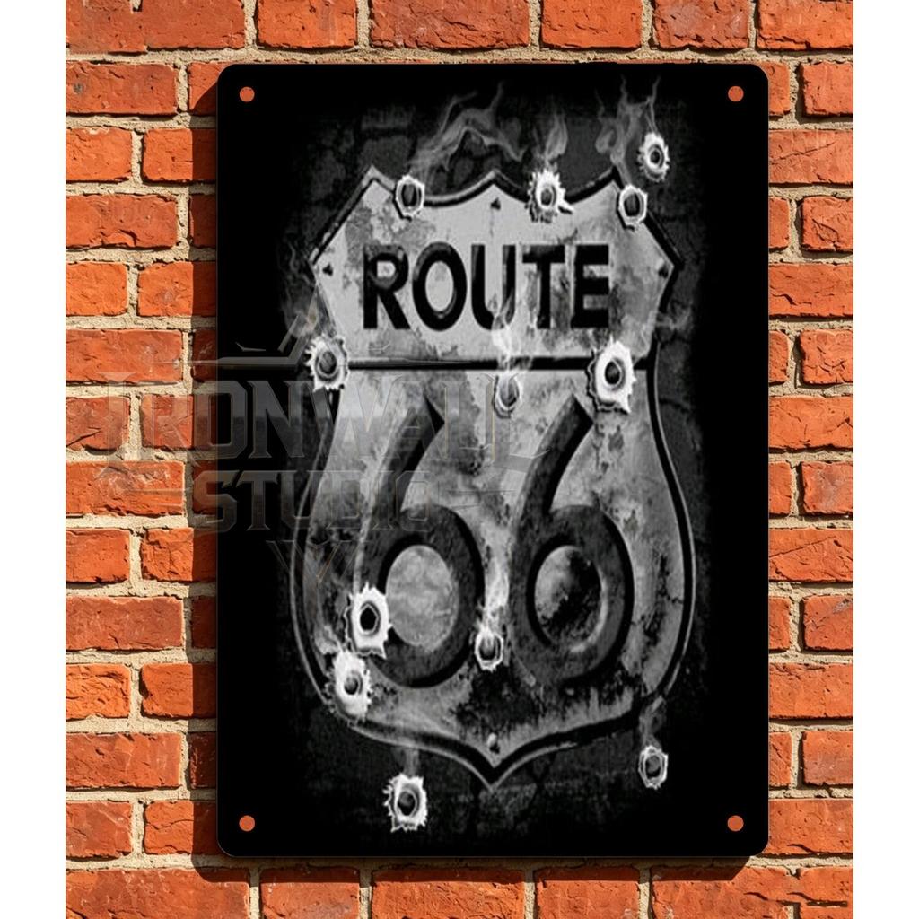 Bullet Hole Route 66 Shield ป้ายโลหะพื้นหลังสีดําพร้อมเอฟเฟกต์ควัน - Hardcore Biker Garage Wall Art