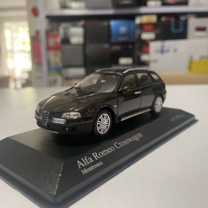 1: 43 Mini Cut ROMEO ALFA ROMEO 156 Crosswagon 2004 Crosswagon รุ่น