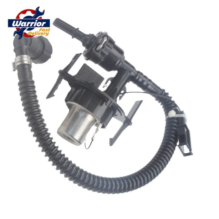 4H0201559C 4H0201559A 4H0201559 Fuel Injection Pressure Regulator for Audi A8 3.0L 4.0L 4.2L 6.3L 2
