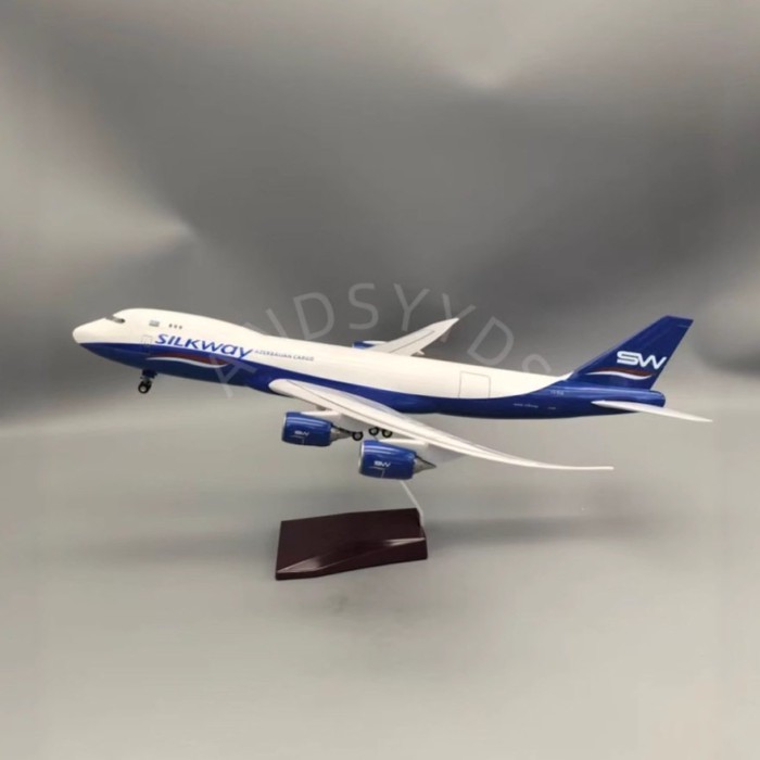 47 ซม.B747-8F Acebaijiang B747-8 Cargo Aircraft Scale 1: 135 เครื่องบินรุ่นตกแต่ง Limited Edition รถ