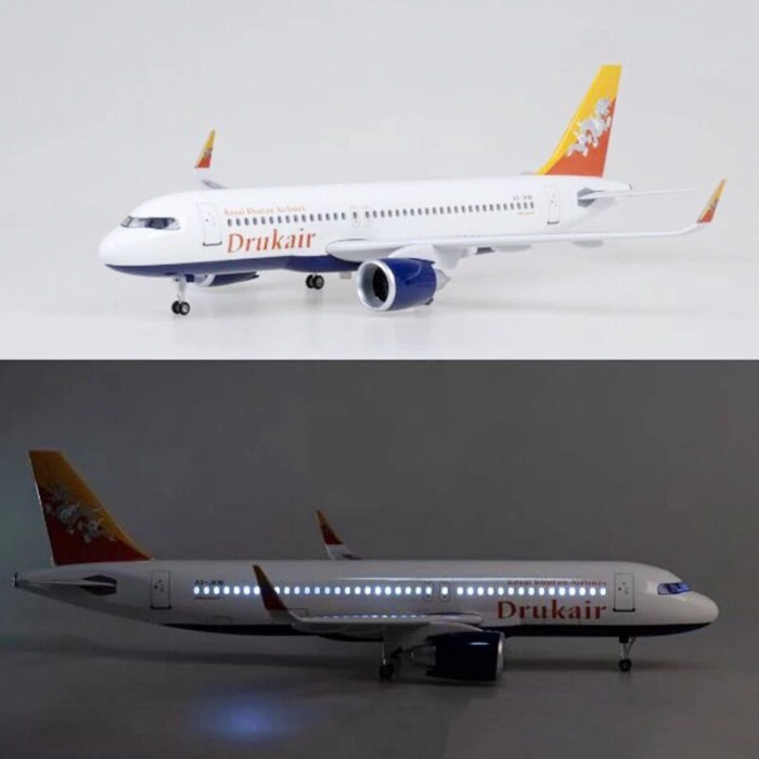 43 ซม.Bhutan A320NEO Airbus พร้อมไฟ Airbus A320neo จําลองพลเรือน Airbus เครื่องบินเครื่องบินรุ่นเครื