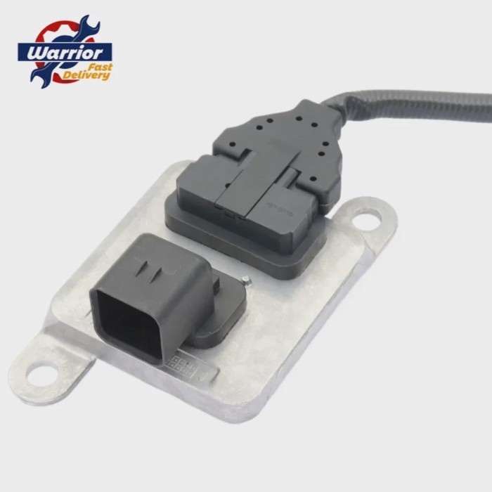 12642310 12642311 New High Quality Nox Stikstofoxide Sensor for Chevrolet Express 2500--4500 Silver