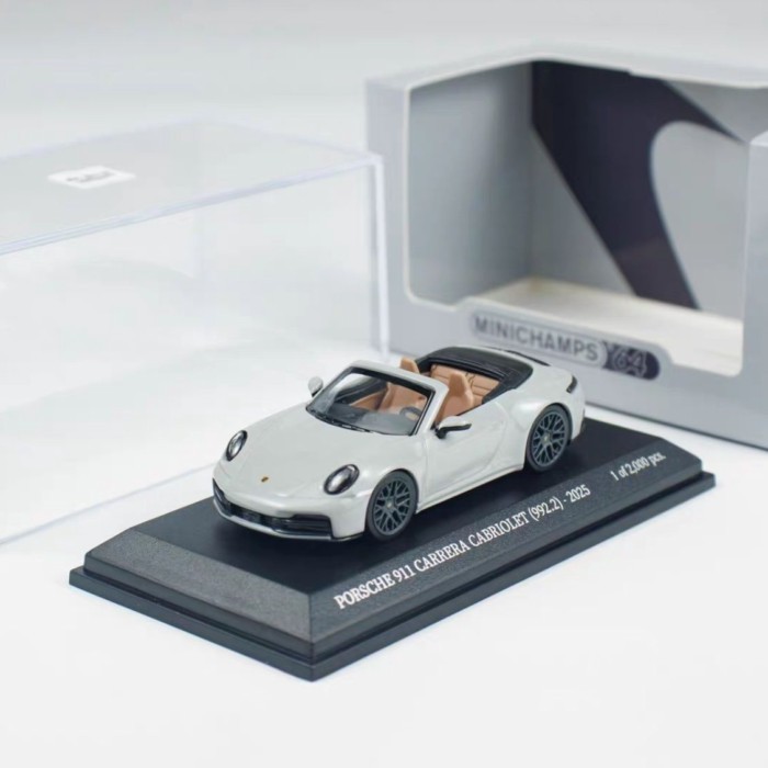 Mini Cut 1/64 Porsche 911 992.2 Carrera Convertible GTS Model