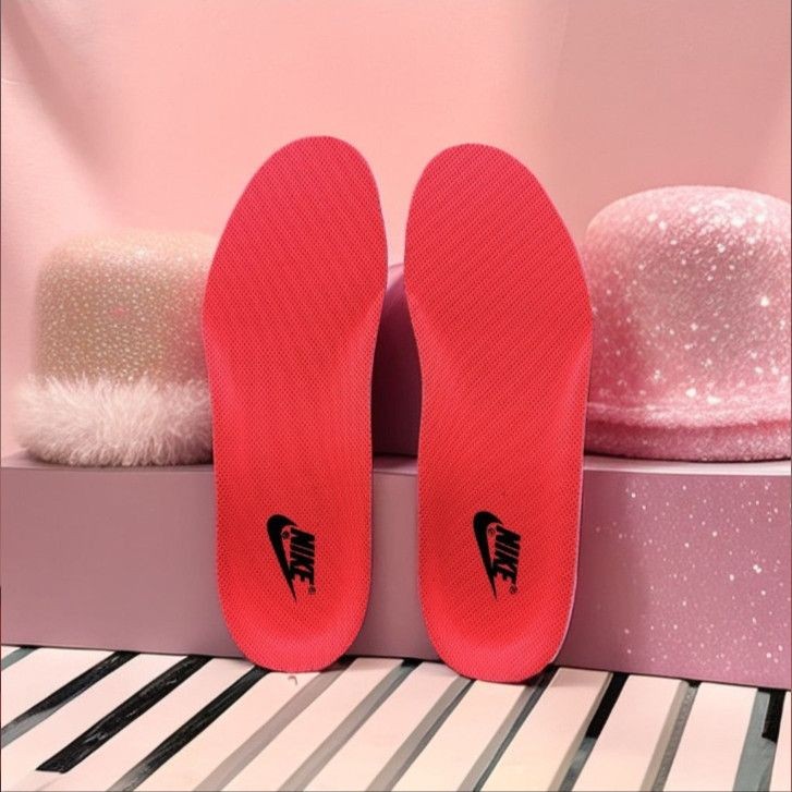 กองทัพอากาศหมายเลข 1 พื้นรองเท้า AF1 ข้าวสาลีสีเหลืองสีดำสีขาวปึก