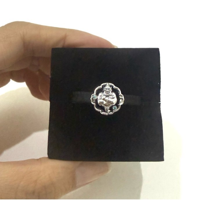 [พร้อมส่ง แท้100%] Aladdin princess Jasmine & Genie charm เรืองแสงได้