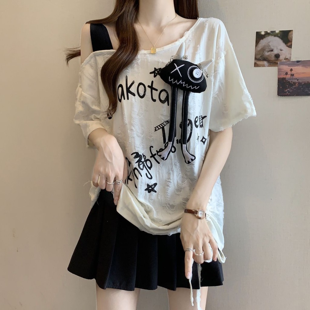 ขนาดใหญ่ ฉีกขาด เชือกรูด จีบปิดไหล่แขนสั้นเสื้อยืดผู้หญิง